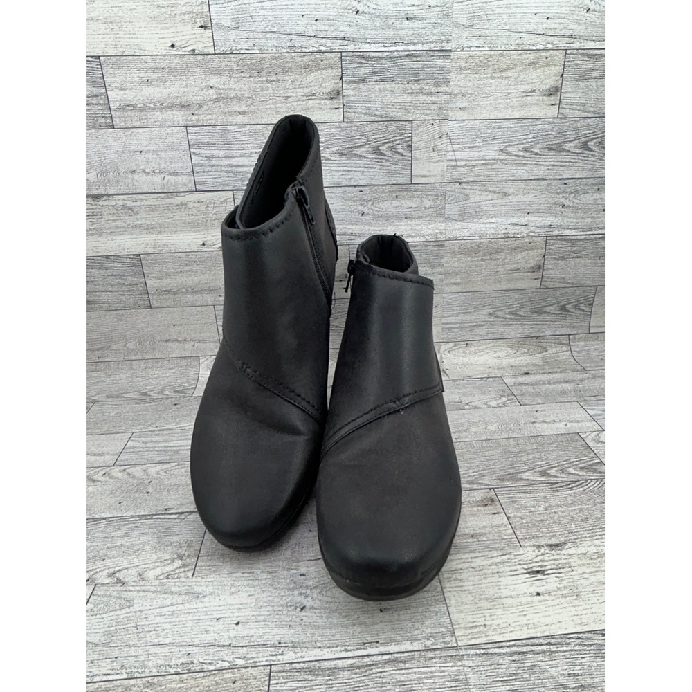 Clarks Cloudsteppers Sillian Tino Black Ankle Boots Womens 11 M Low Wedge Zip - Picture 2 of 13